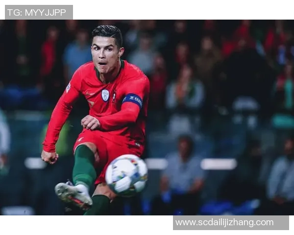 足球巨星夺冠背后精彩瞬间与心路历程的全景回顾